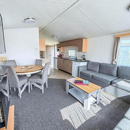 6 Berth Staycation Caravan Nearby Clacton-On-Sea In Essex Ref 26254E Exterior foto